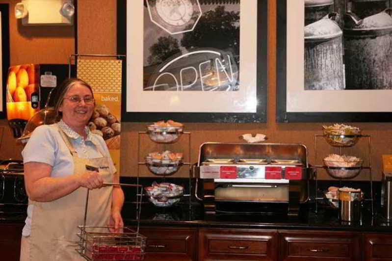 Hampton Inn Pennsville Εξωτερικό φωτογραφία